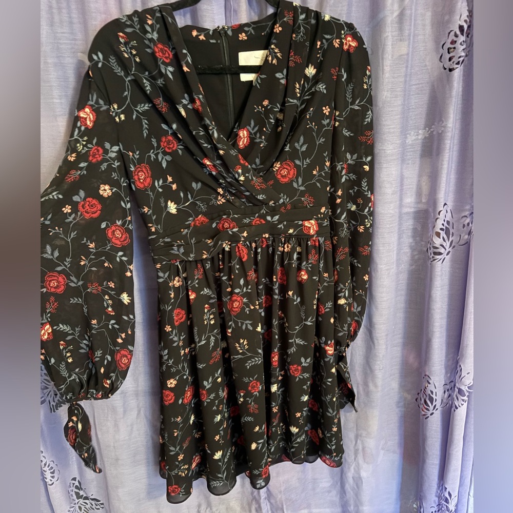 Gal meets Glam size 4 dress